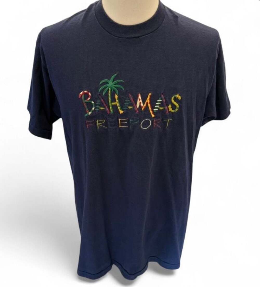 Vintage Fruit of the Loom Bahamas Freeport Embroidered T-Shirt XL
